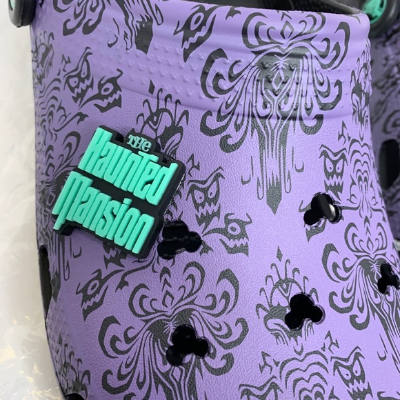 Crocs x Disney Haunted Mansion Wallpaper - Picture 7 of 10